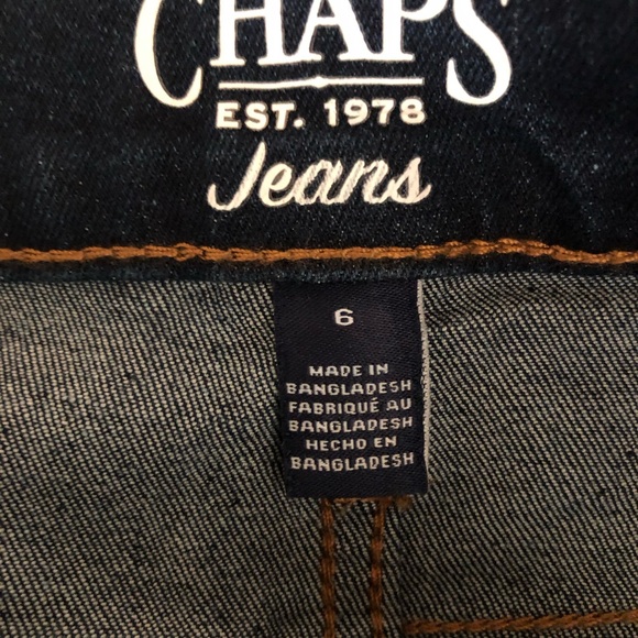 CHAPS Womens Cropped Jeans Size 6 Distressed Med Wash New - Picture 7 of 8
